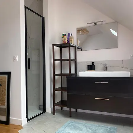 Petit Maison